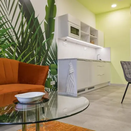 Vanilla Apartment *