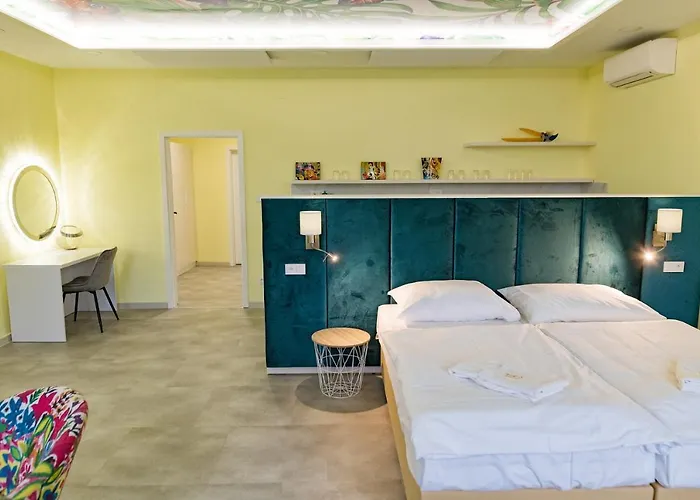Vanilla Apartment